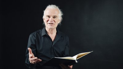 "Eine Weihnachtsgeschichte" von Charles Dickens, gelesen von Manfred Upnmoor - Der Klassiker mit Onkel Scrooge und den Weihnachtsgeistern